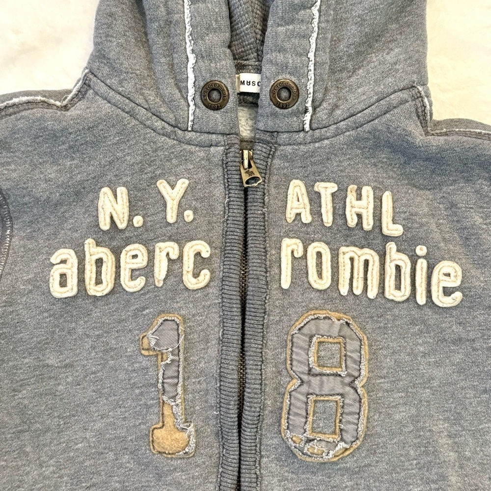 Abercrombie Gray Zip-Up Hoodie Jacket- size Yourh Medium